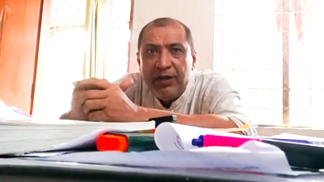 অফিস করেন না পল্লী বিদ্যুতের ডিজিএম ওয়াহিদুজ্জামান