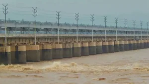 এবার খুলে দেওয়া হলো ফারাক্কার সব গেট, বড় রকম ক্ষতির আশঙ্কা