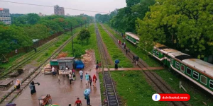 ফেসবুকে পোস্ট দিয়ে যুবকের ট্রেনের নিচে ঝাপ