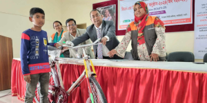 ওয়ার্ল্ড ভিশন এপির আয়োজনে জিএন এর উপহার বিতরণ