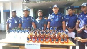 ফেনীতে বিদেশি মদসহ আটক ১
