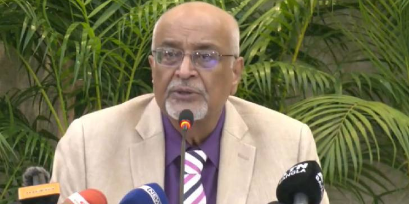 আমাদের কাজ চোর ধরা নয়, চুরির বর্ণনা দেওয়া: ড. দেবপ্রিয়