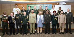 গ্রামীণ ব্যাংক ও ইউনুস সেন্টার পরিদর্শনে বাংলাদেশে নিযুক্ত সামরিক উপদেষ্টারা