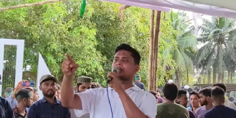 টাকার অঙ্কে ঝুলছে প্রতিটি শিক্ষার্থীর ভবিষ্যৎ : হাসনাত আবদুল্লাহ