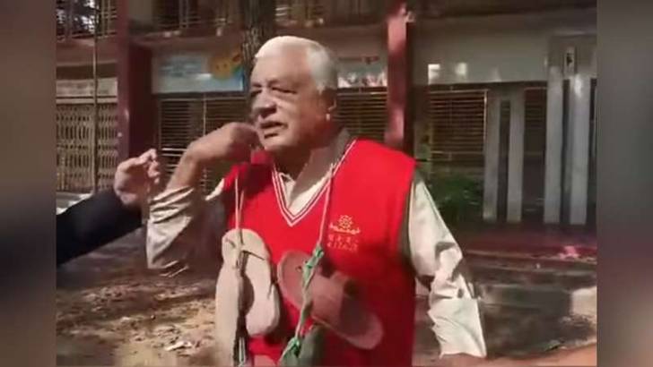 বীর মুক্তিযোদ্ধাকে গলায় জুতার মালা পরিয়ে লাঞ্ছিত