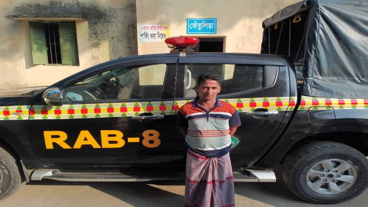 ভোলায় কুখ্যাত ডাকাত শামসু আটক