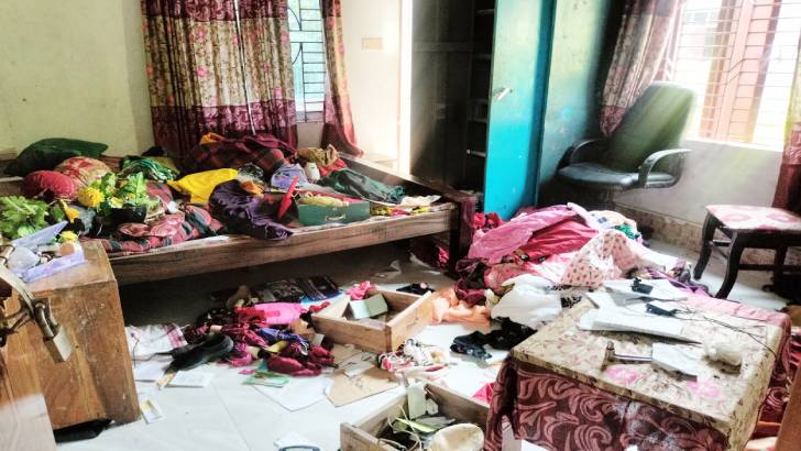 লালমোহনে প্রবাসীর ফাঁকা বসতঘরে দুর্ধর্ষ চুরি