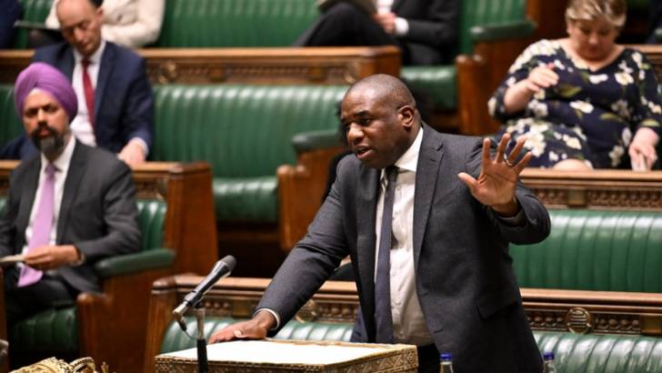 আসাদের পতনে ব্রিটিশ পররাষ্ট্রমন্ত্রীর উল্লাস কপটতা ছাড়া কিছু না