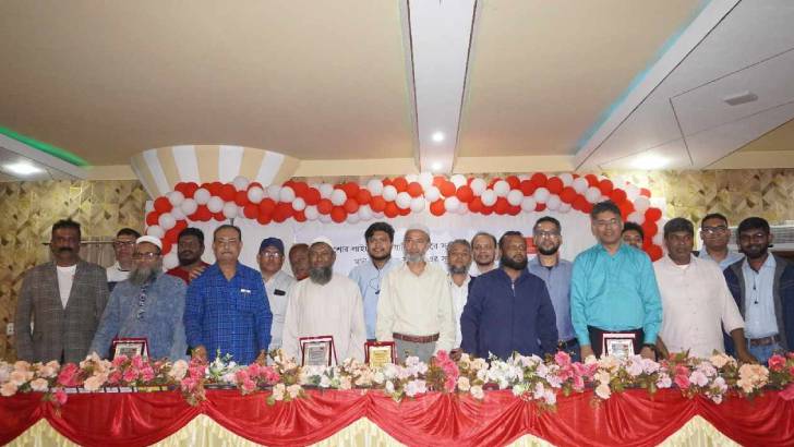 লাইট ইঞ্জিনিয়ারিং সেক্টরের পণ্য হস্তান্তর করলো যবিপ্রবির আইপিই বিভাগ