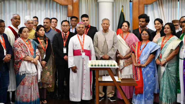 ধর্মের শান্তির বাণী নিজের মধ্যে স্থাপন করতে হবে – প্রধান উপদেষ্টা