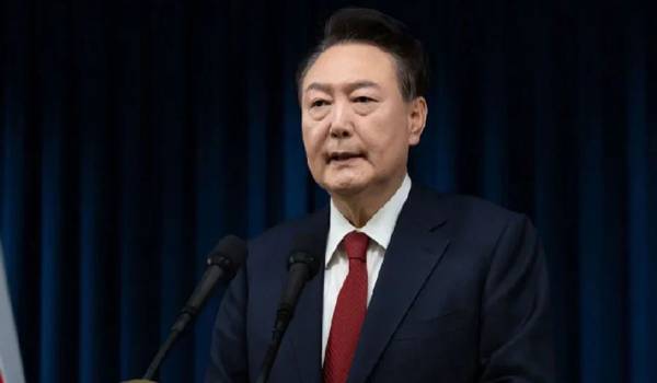 দ. কোরিয়ার অভিশংসিত প্রেসিডেন্ট ইউন গ্রেফতার