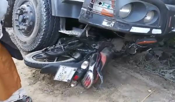 লালমনিরহাটে মর্মান্তিক সড়ক দুর্ঘটনা