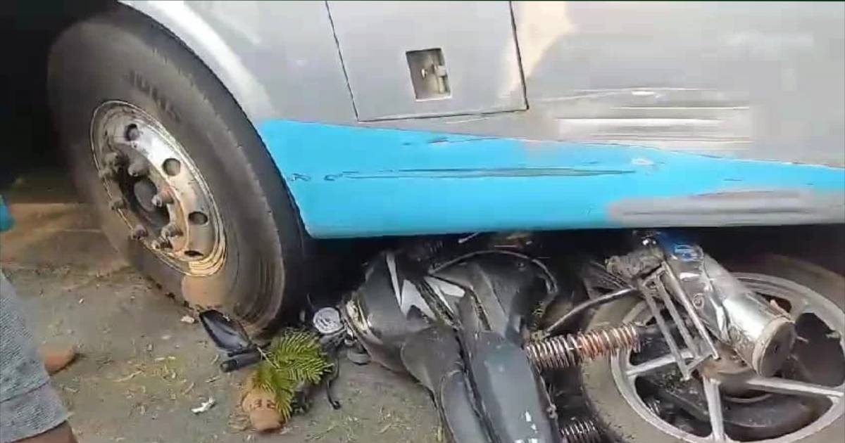 পটুয়াখালী-গলাচিপা সড়কে মোটরসাইকেল ও বাস মুখোমুখি সংঘর্ষে আহত ১৮