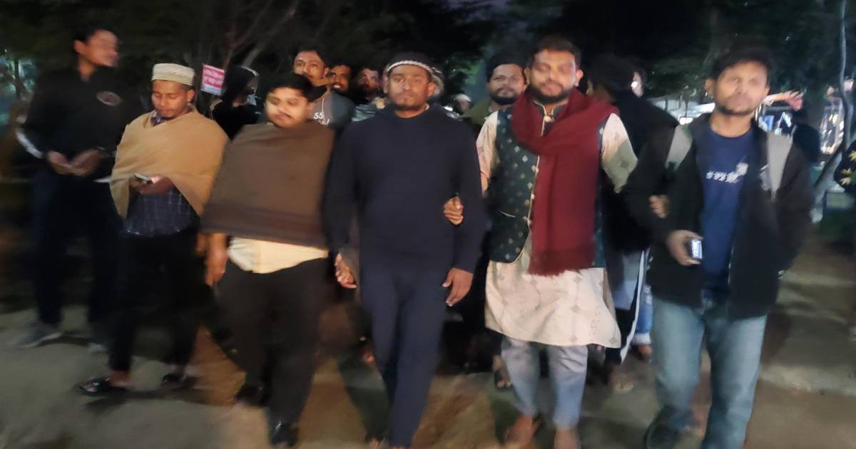 মেঘমল্লার বসুর লাল সন্ত্রাসের ঘোষণার প্রতিবাদে  বশেমুরবিপ্রবিতে বিক্ষোভ মিছিল