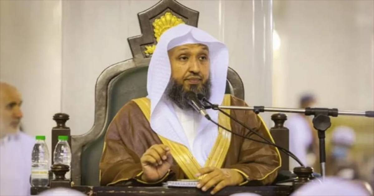 পবিত্র কাবা শরীফের ইমামের ইমামতিতে জুমার নামাজ আদায় করলেন লক্ষাধিক মুসল্লি