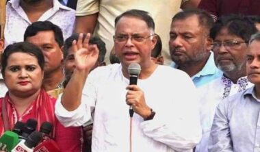 আ. লীগ বিদ্যুতে ক্যাপাসিটি চার্জের নামে ১ লক্ষ কোটি টাকা লুট করেছে