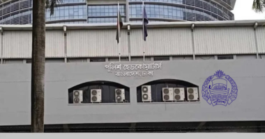 চাকরিচ্যুত পুলিশ সদস্যরা যেন ন্যায়বিচার পান,সে জন্য কাজ করছে সদর দপ্তর