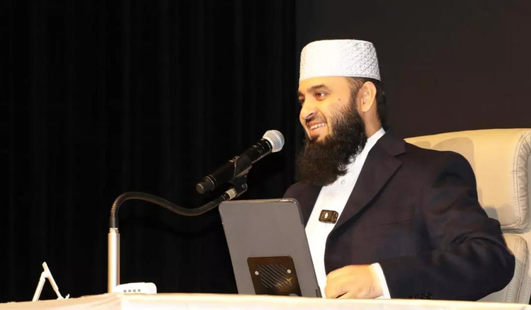 “একদল খাইছে, আরেকদল খাওয়ার জন্য রেডি”, আজহারীর বক্তব্যে কার ইঙ্গিত?