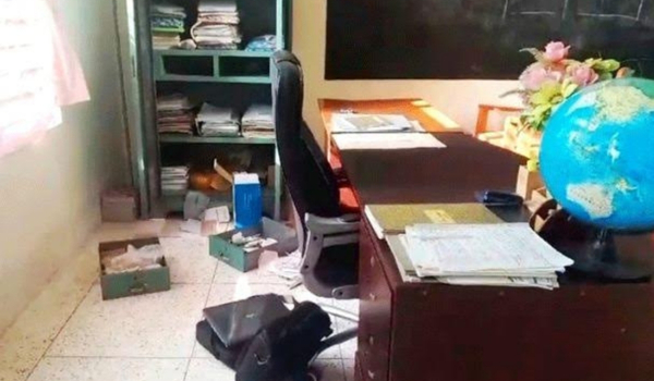 নাটোরে স্কুলের তালা ভেঙ্গে নথিপত্র চুরি