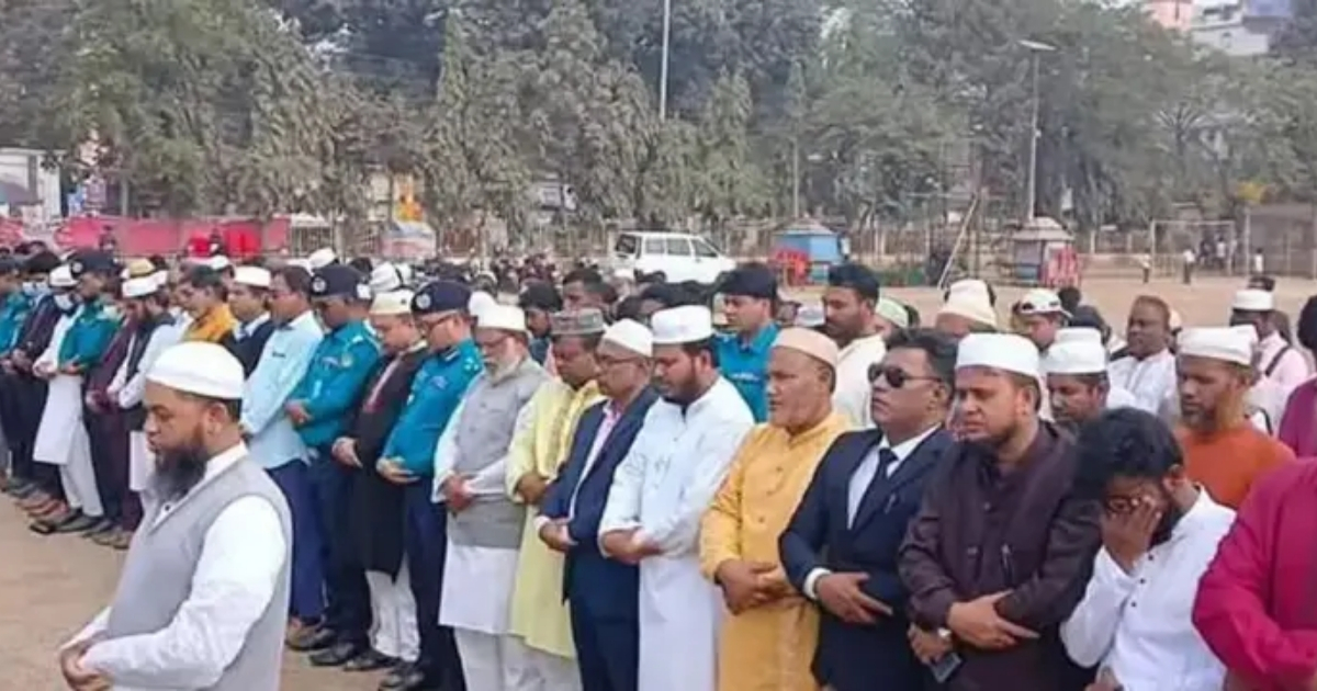 বাবার কবরের পাশে’ই ঠাঁই হয়েছে ‘প্রতিবিপ্লবের প্রথম শহীদ’ আবুল কাশেম এর