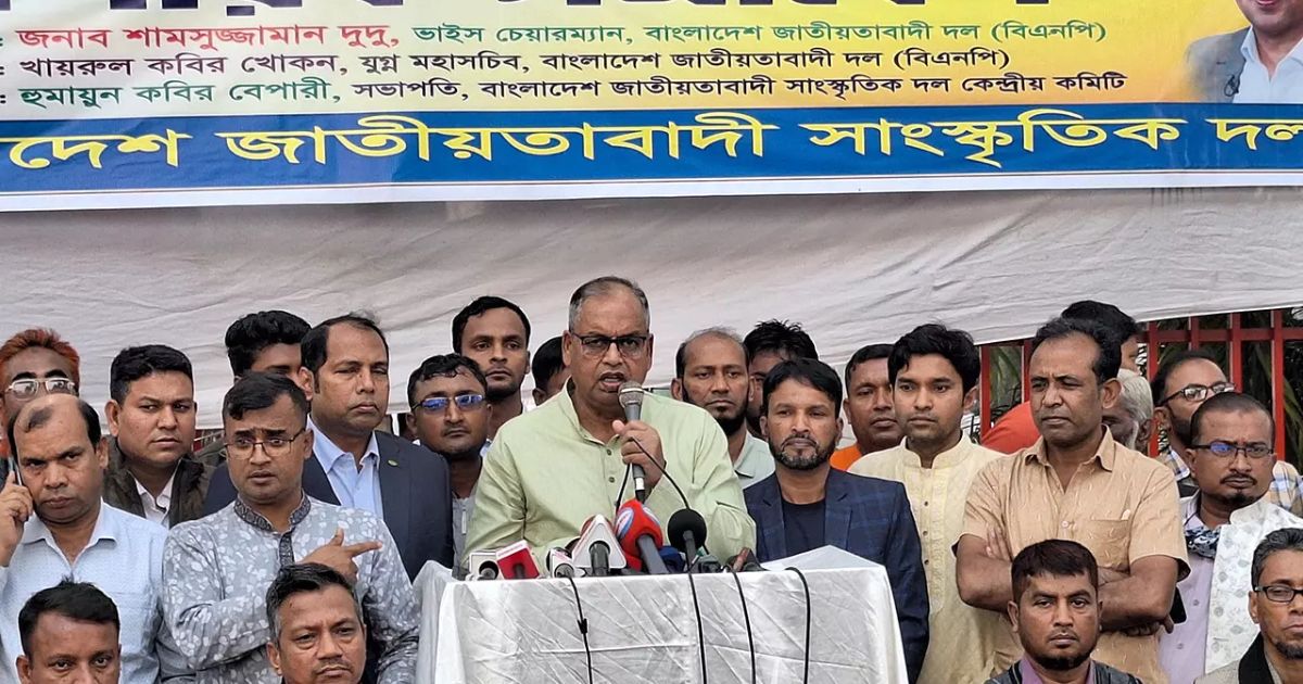 আপনারা না পারলে সরে যান,নির্দিষ্ট সময় নির্বাচন দিন – দুদুর হুঁশিয়ারি