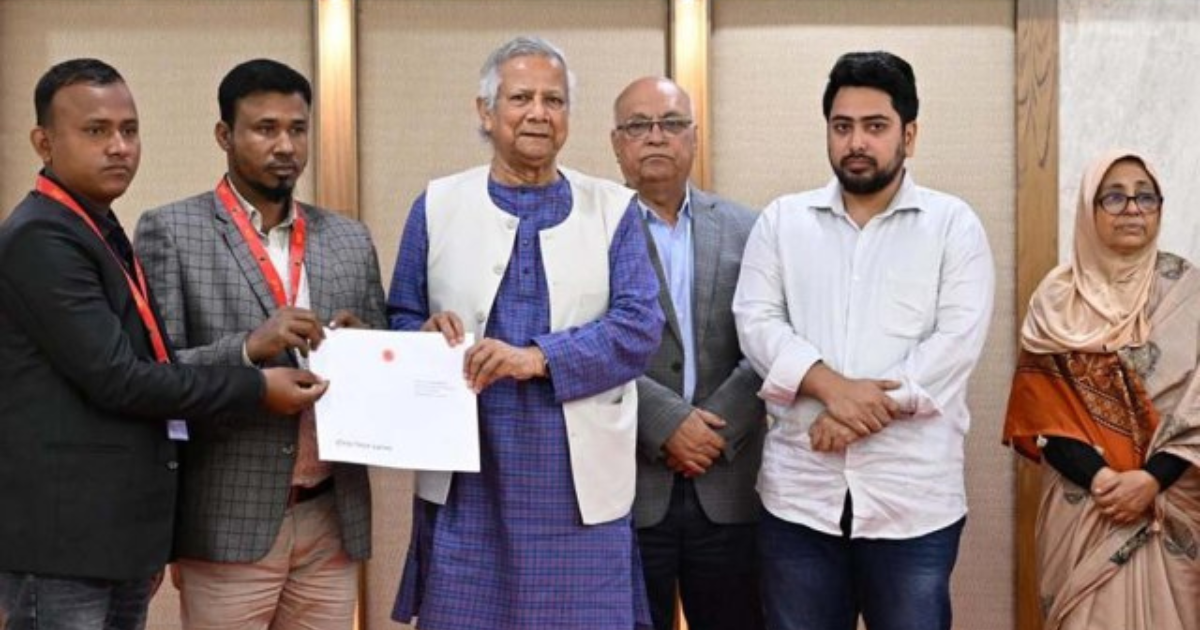 জুলাই শহীদ ও যোদ্ধাদের’জন্য রাষ্ট্রীয় সহায়তা শুরু, পাবেন বিশেষ পরিচয়পত্র