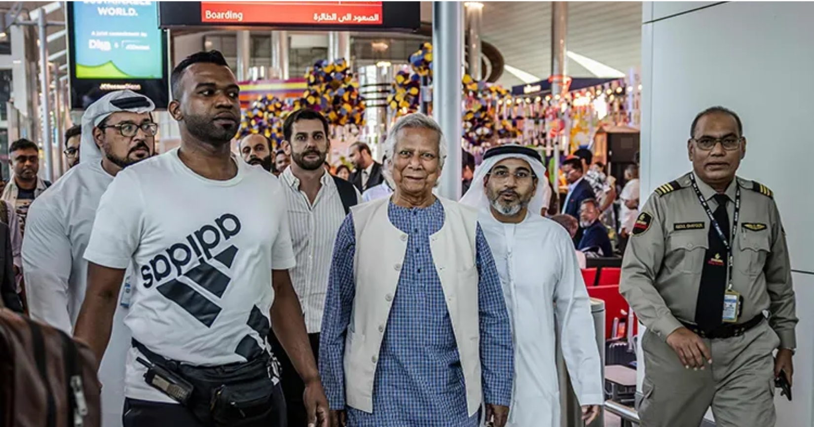 ড. ইউনূসকে স্বাগত জানাতে দুবাই বিমানবন্দরে আমিরাতের ক্রীড়ামন্ত্রী