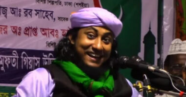 বিতর্কিত বক্তা তাহেরীর আসার খবরে গ্রামবাসীর মধ্যে সংঘর্ষ, আহত ১০