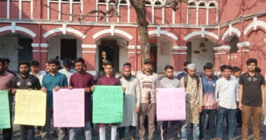 আ.লীগ পন্থি অধ্যাপককে প্রো-ভিসি হিসেবে চায় না যবিপ্রবি শিক্ষার্থীরা