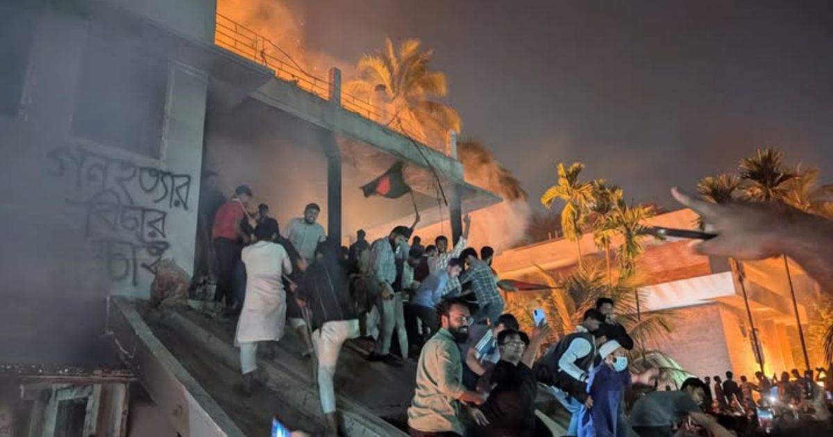 এ শুরু মাত্র, শেষ নয় পথ,বিপ্লব লিখবে ইতিহাস রথ! – হাসনাত