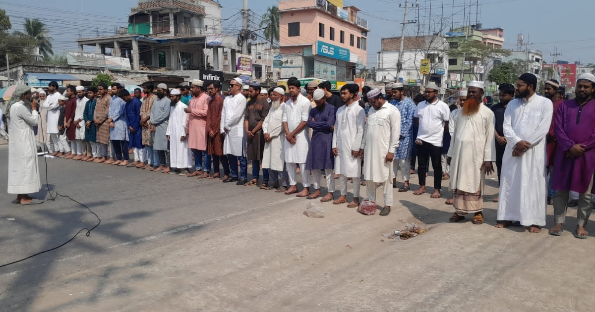 আছিয়ার ধর্ষকদের ফাঁসির দাবিতে বৈষম্য বিরোধী ছাত্র আন্দোলনের গায়েবানা জানাযা