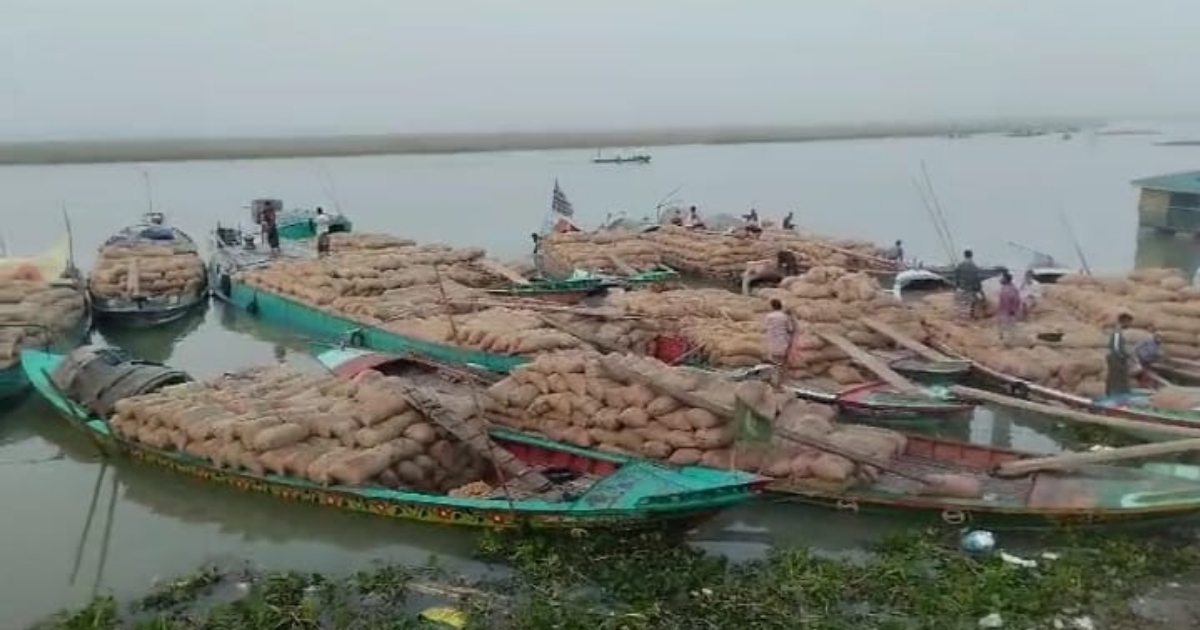 মুন্সিগঞ্জে খাস কালেকশনের নামে ইউপি চেয়ারম্যানের চাদাঁবাজির অভিযোগ