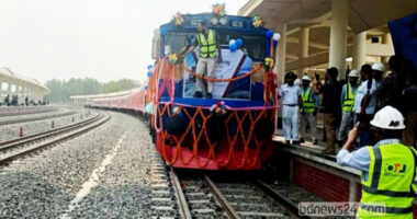 আনুষ্ঠানিকভাবে যমুনা রেলসেতু উদ্বোধন