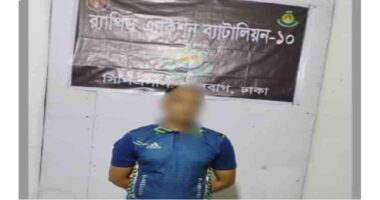 মুন্সিগঞ্জে বিদেশী পিস্তল ও ম্যাগাজিনসহ শিক্ষক গ্রেফতার