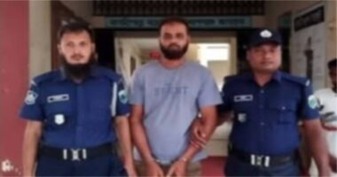 নাটোরে ধর্ষণের অভিযোগে সৎ বাবাকে আটক করলো পুলিশ