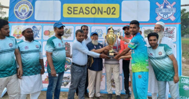 চকময়রাম সরকারি মডেল উচ্চ বিদ্যালয়ের প্রাক্তন শিক্ষার্থীদের ক্রিকেট টুর্নামেন্টে চ্যাম্পিয়ন-২০১৫ ব্যাচ