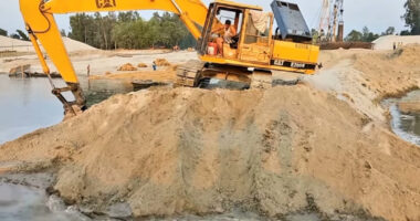 যমুনা নদী‌তে অবৈধ বালু উত্তোল‌ণের দা‌য়ে ৭ জন‌কে কারাদণ্ড