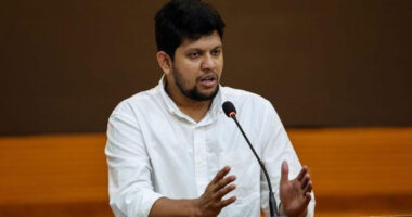 আ.লীগ নিষিদ্ধে উক্ত দলকে ভরসা করার বিনিময়ে পেয়েছি অশ্বডিম্ব: মাহফুজ