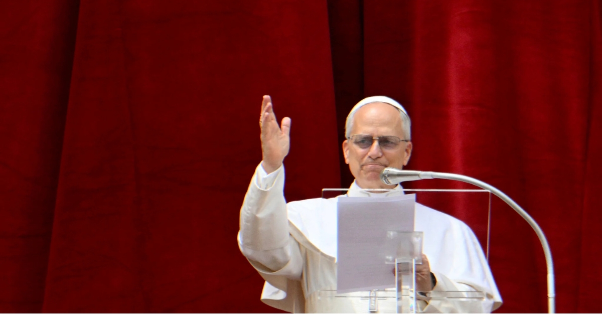 অবিলম্বে গাজায় যুদ্ধবিরতির আহ্বান নতুন পোপের