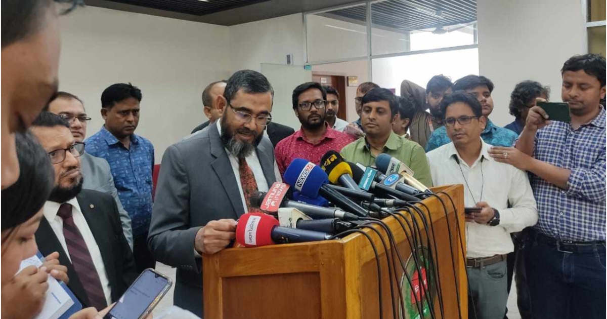 কোন নির্বাচন আগে হবে নির্ভর করছে সরকারের ওপর : কমিশনার সানাউল্লাহ