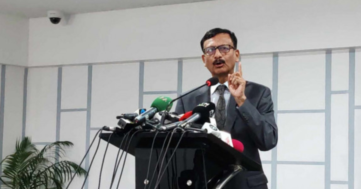 অপসারণের কোনো বিষয় নেই, নিজে থেকেই দায়িত্ব ছেড়ে দিচ্ছেন পররাষ্ট্র সচিব : উপদেষ্টা