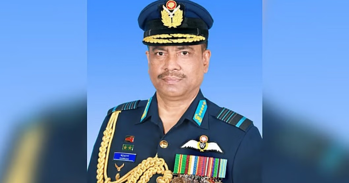 দুর্নীতির অভিযোগে বিমানবাহিনীর সাবেক প্রধান ও স্ত্রী-ছেলের ৩৮ ব্যাংক হিসাব অবরুদ্ধ