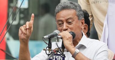 ৫২টি দল ডিসেম্বরের মধ্যে নির্বাচন চেয়েছে,যাদের জন্ম ৫ আগস্টের পর,এরা ডিসেম্বরে নির্বাচন চায় না : আমীর খসরু