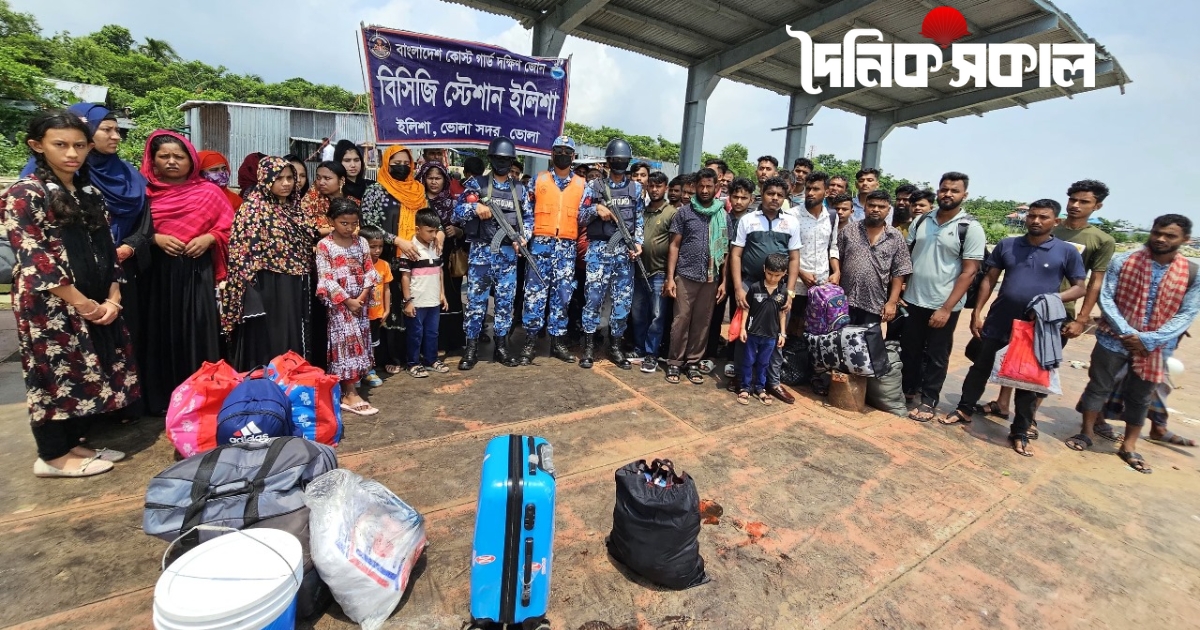 নদীতে ভাসমান ৬২ জন ঈদ যাত্রীকে উদ্ধার করলো কোস্ট গার্ড