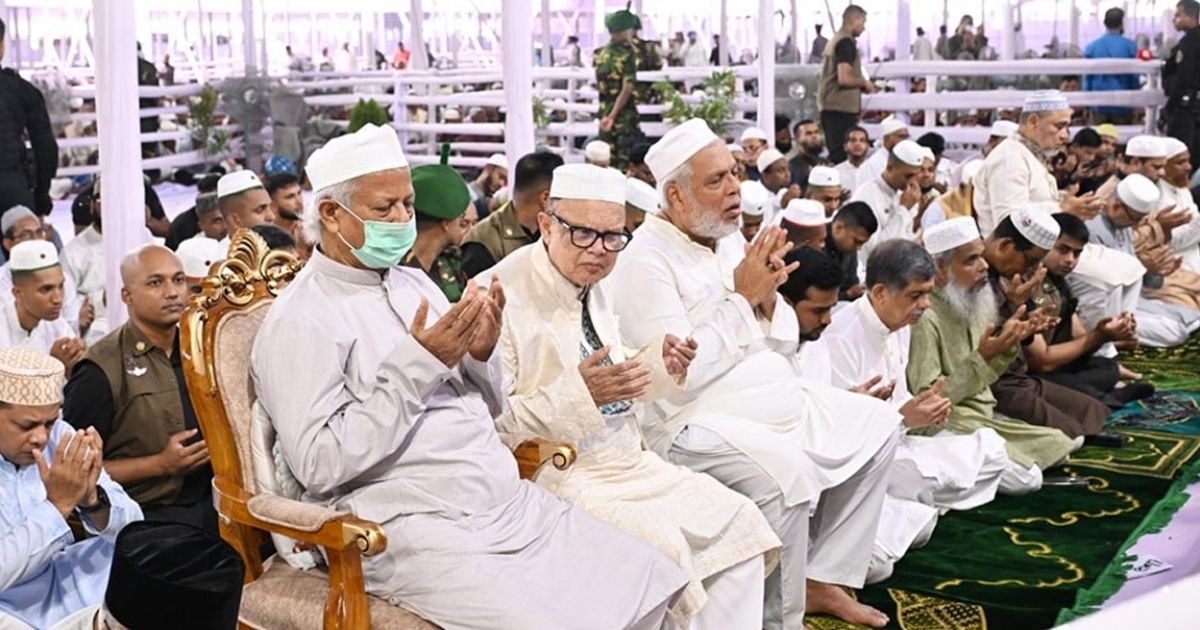 জাতীয় ঈদগাহে ঈদের নামাজ আদায় করলেন প্রধান উপদেষ্টা