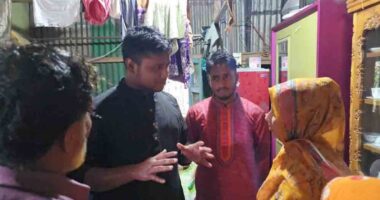 এই দেশ গড়ার মধ্য দিয়ে যেন শহীদদের রক্তের দায় আমরা দিতে পারি : হাসনাত আব্দুল্লাহ