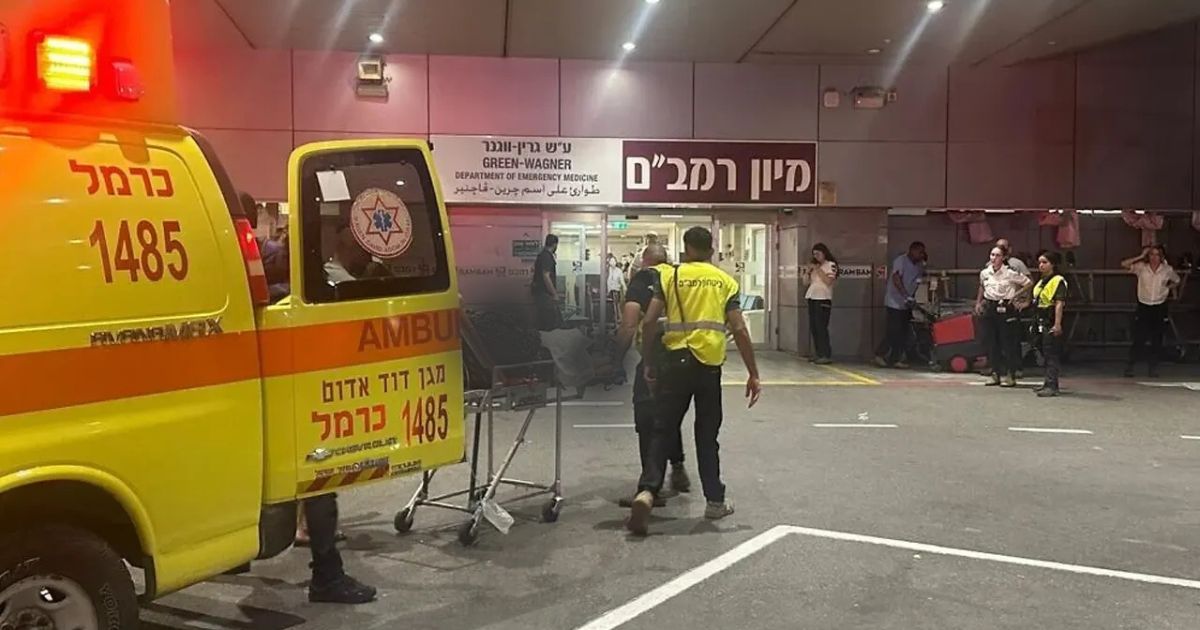 রাতের হামলায় তছনছ ইসরায়েল, একের পর এক মরদেহ উদ্ধার