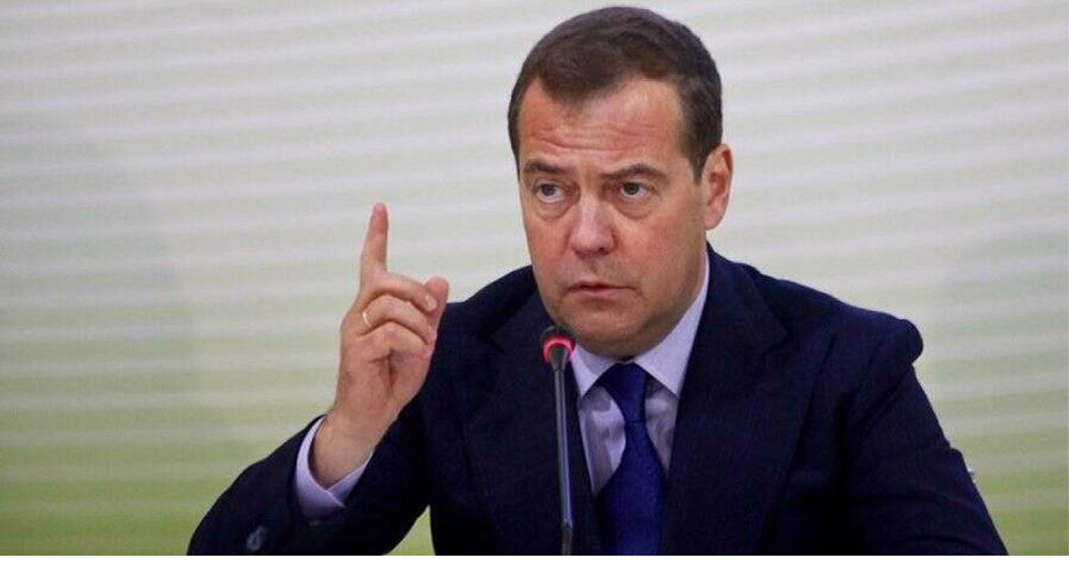 নেতানিয়াহু একদিন থাকবেন না, কিন্তু ইরান ঠিকই থাকবে : সাবেক রুশ প্রেসিডেন্ট