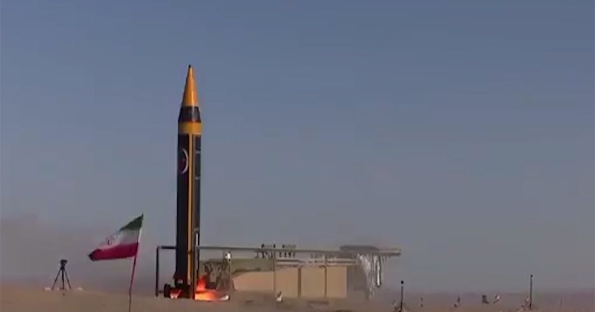 ইসরায়েলে হামলায় প্রথমবারের মতো ৪র্থ প্রজন্মের খাইবার শেকান মিসাইল ব্যবহার করলো ইরান