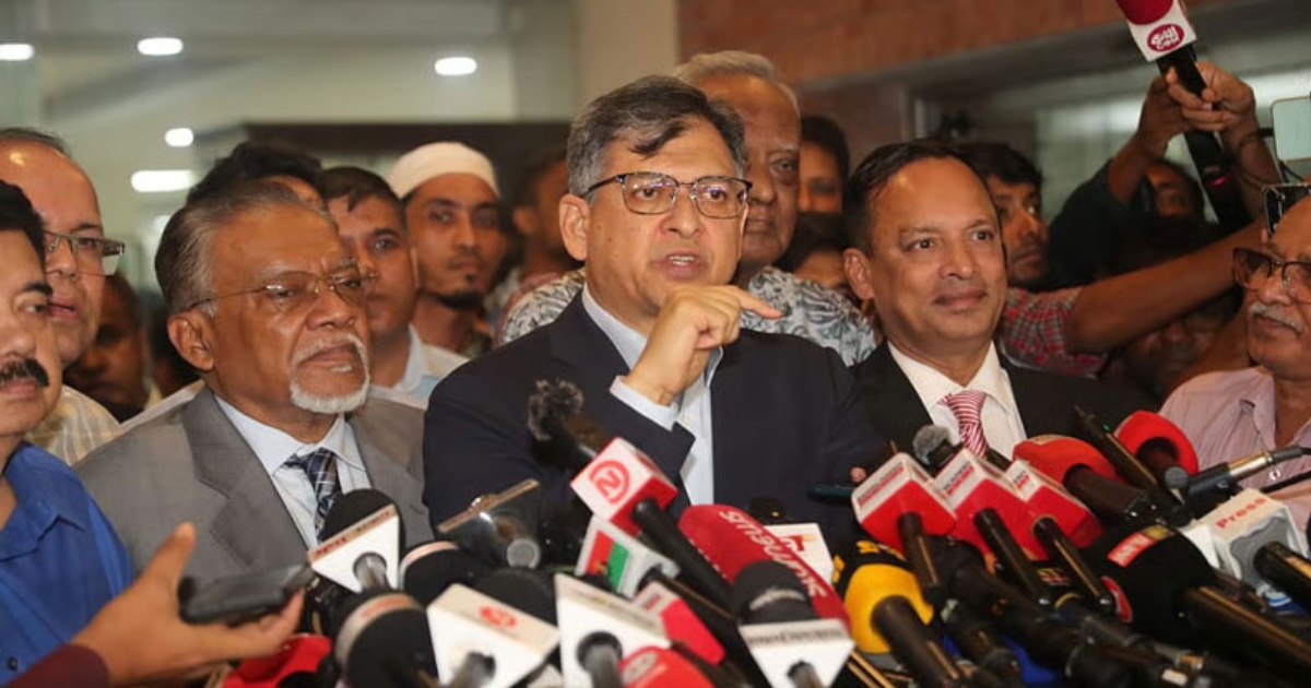 সংস্কার কাজে আলোচনার চেয়ে খাওয়াদাওয়া বেশি হচ্ছে : সালাহউদ্দিন আহমদ